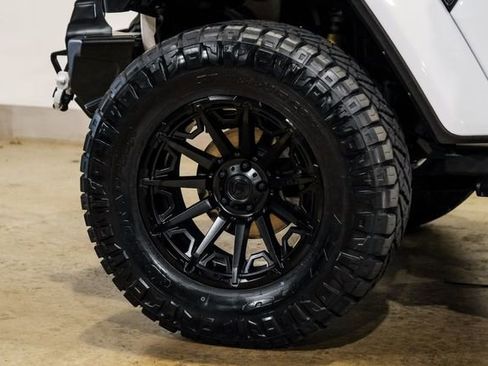 Used 2022 Jeep Wrangler Unlimited Rubicon w/ Trailer Tow Package image 9