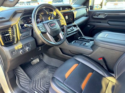 Used 2024 GMC Sierra 2500 AT4 w/ AT4 Premium Plus Package image 11