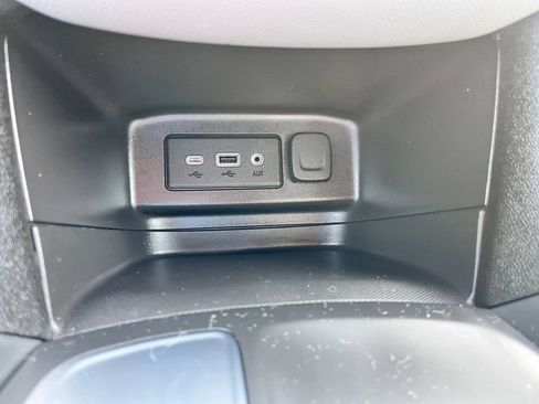 Certified 2024 Chevrolet Equinox LS image 24