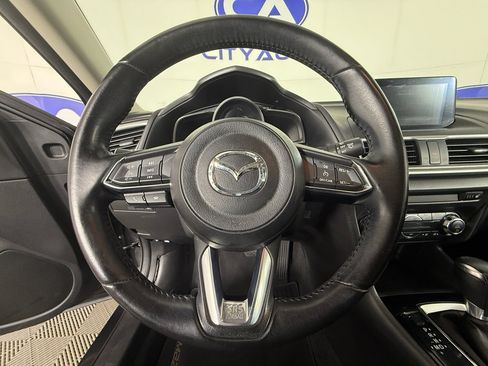 Used 2017 MAZDA MAZDA3 Touring image 21