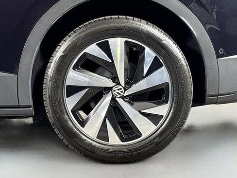 Used 2023 Volkswagen ID.4 Pro image 32