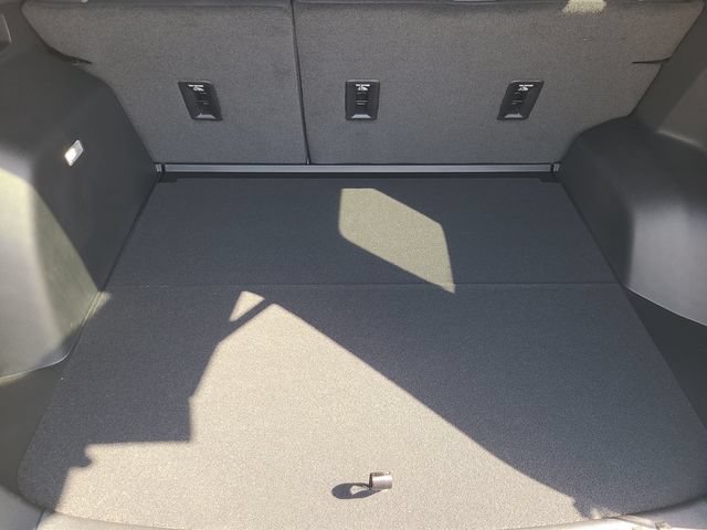 New 2027 Chevrolet Equinox LT FWD image 9