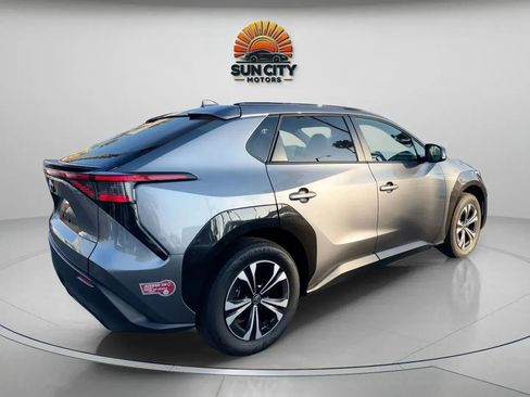 Used 2023 Toyota bZ4X FWD image 5