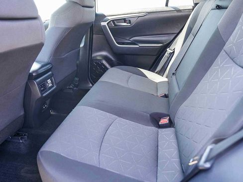 Used 2020 Toyota RAV4 XLE image 14