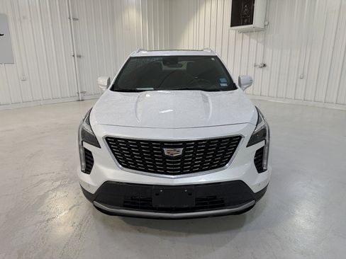 Used 2023 Cadillac XT4 Premium Luxury image 8