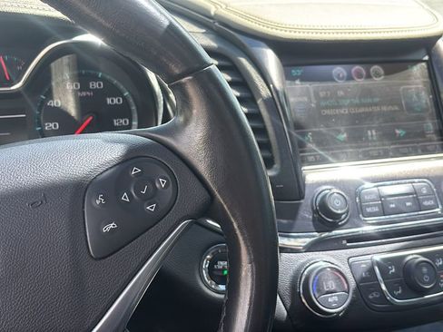 Used 2014 Chevrolet Impala LTZ FWD image 18