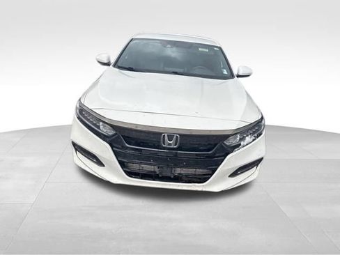 Used 2018 Honda Accord Sport image 5