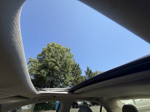 Used 2013 Acura TSX Sedan image 16