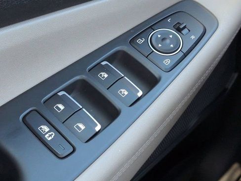 Used 2023 Hyundai Santa Fe SEL FWD image 23