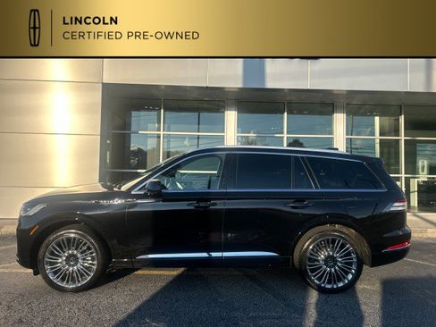Certified 2025 Lincoln Aviator Black Label image 1