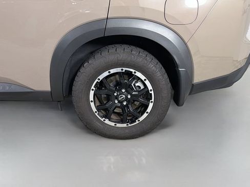 Used 2025 Nissan Pathfinder Rock Creek AWD/4WD image 37