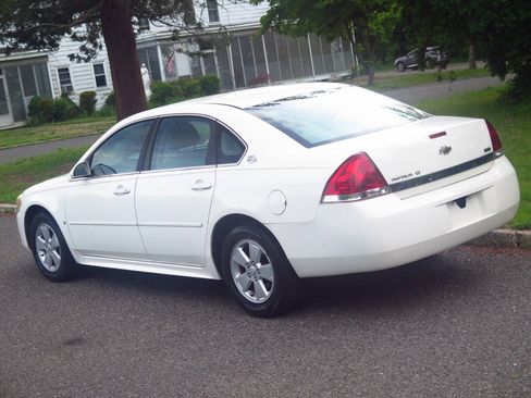 Used 2009 Chevrolet Impala LT FWD image 29