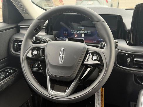 New 2026 Lincoln Aviator AWD image 9