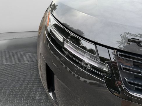 Used 2024 Land Rover Range Rover Evoque S image 10