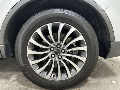 Used 2020 Lincoln Aviator Reserve w/ Equipment Group 201A image 14