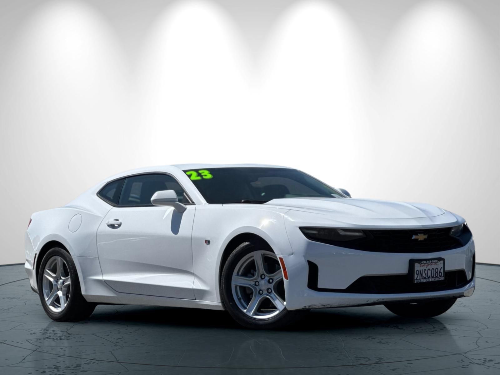Used 2023 Chevrolet Camaro LT RWD image 2