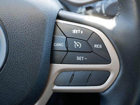 Used 2017 Jeep Cherokee Limited w/ Trailer Tow Group image 29