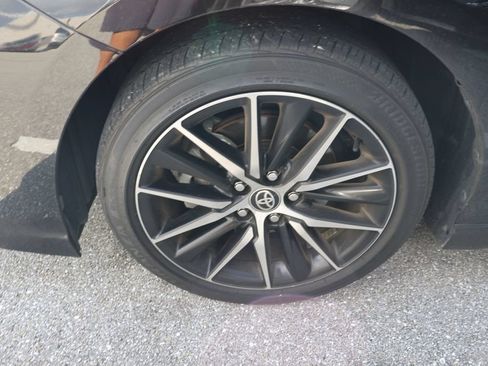 Used 2024 Toyota Camry SE FWD image 4