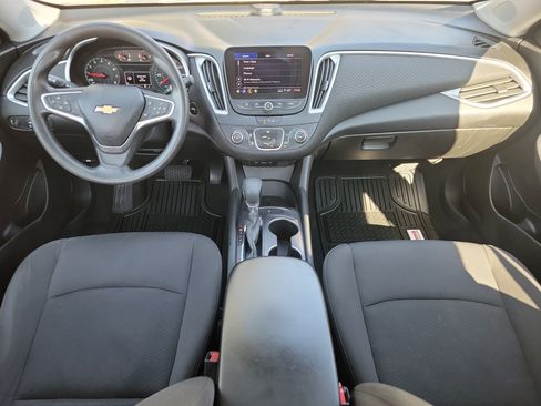 Used 2022 Chevrolet Malibu LS image 9