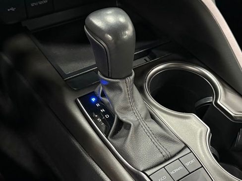 Used 2023 Toyota Camry SE FWD image 29
