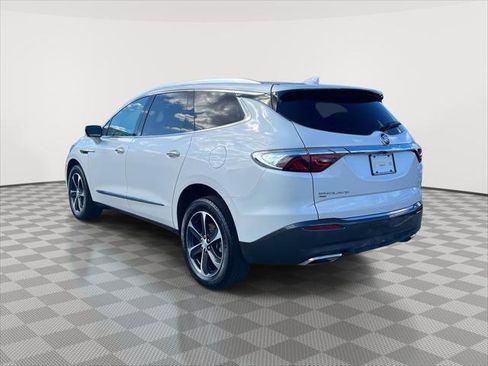 Used 2022 Buick Enclave Essence w/ Sport Touring Edition image 7