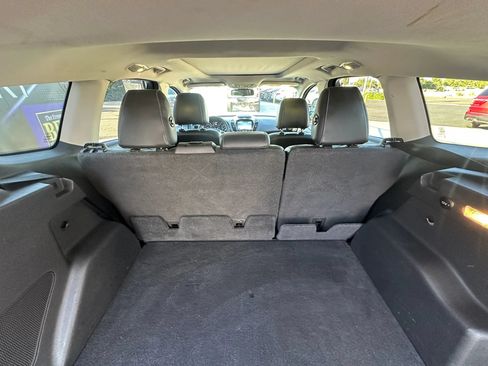 Used 2016 Ford Escape Titanium w/ Equipment Group 301A AWD/4WD image 40
