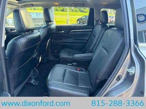 Used 2016 Toyota Highlander Limited Platinum AWD/4WD image 24