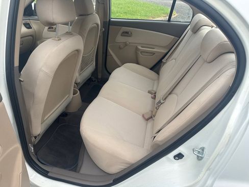 Used 2009 Kia Rio LX image 11