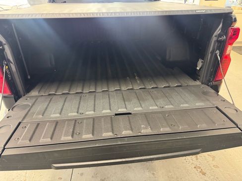 Used 2022 Chevrolet Silverado 1500 Custom Trail Boss image 8