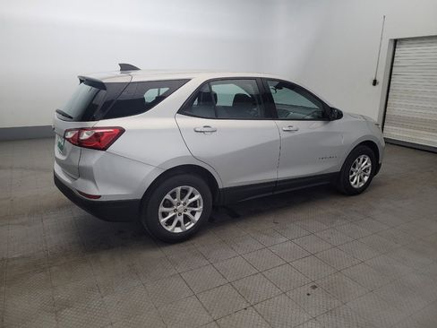Used 2019 Chevrolet Equinox LS FWD image 10
