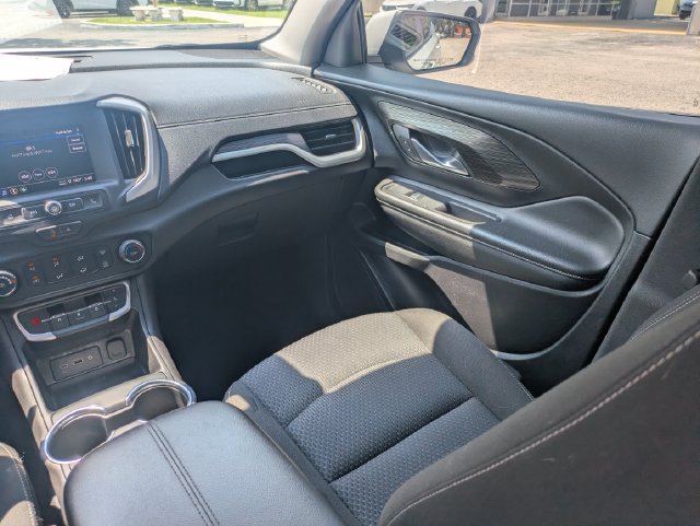 Used 2024 GMC Terrain SLE FWD image 16