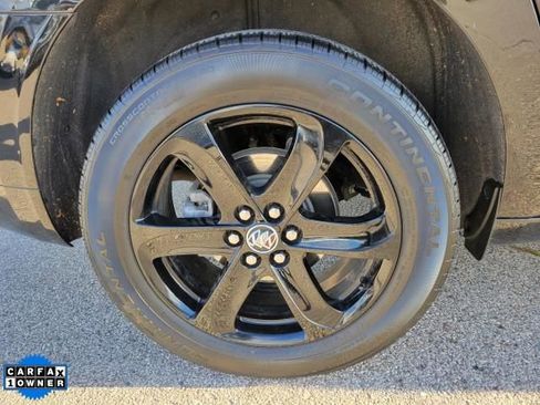 Used 2024 Buick Enclave Essence w/ Experience Buick Package image 5