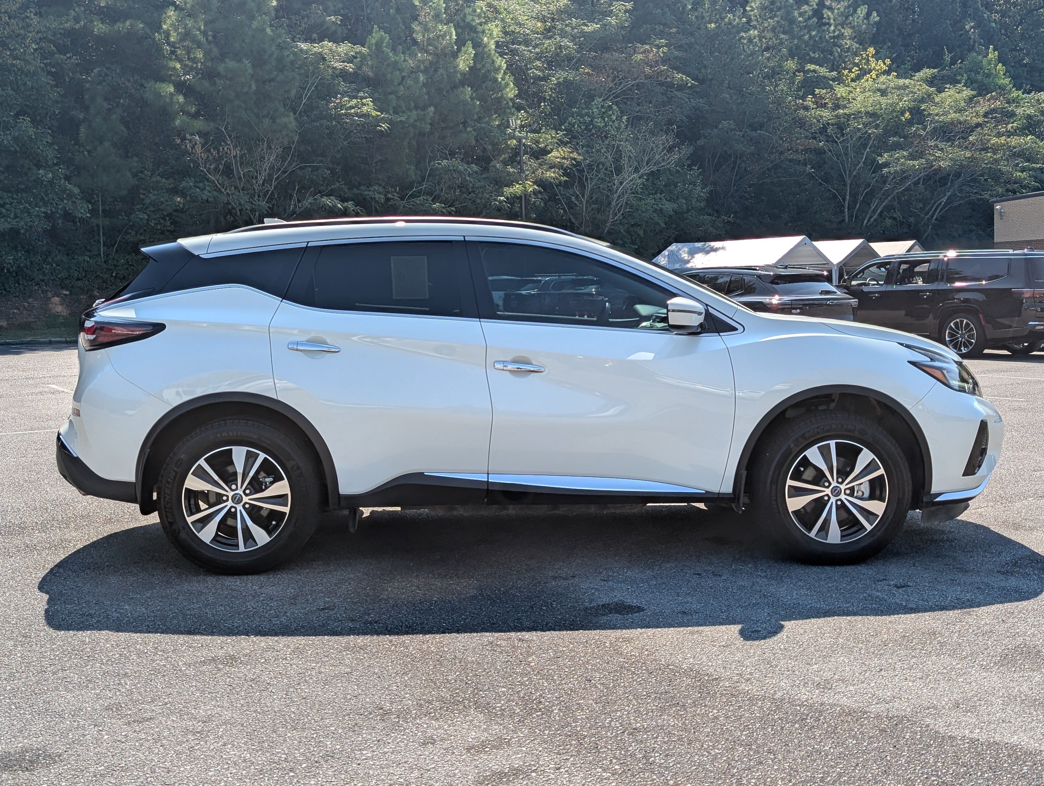 Used 2024 Nissan Murano SV FWD image 11