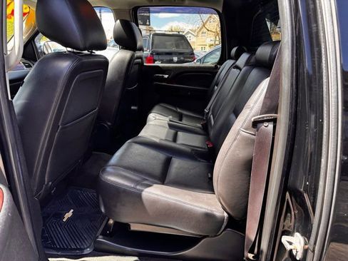 Used 2013 Chevrolet Avalanche LTZ AWD/4WD image 21
