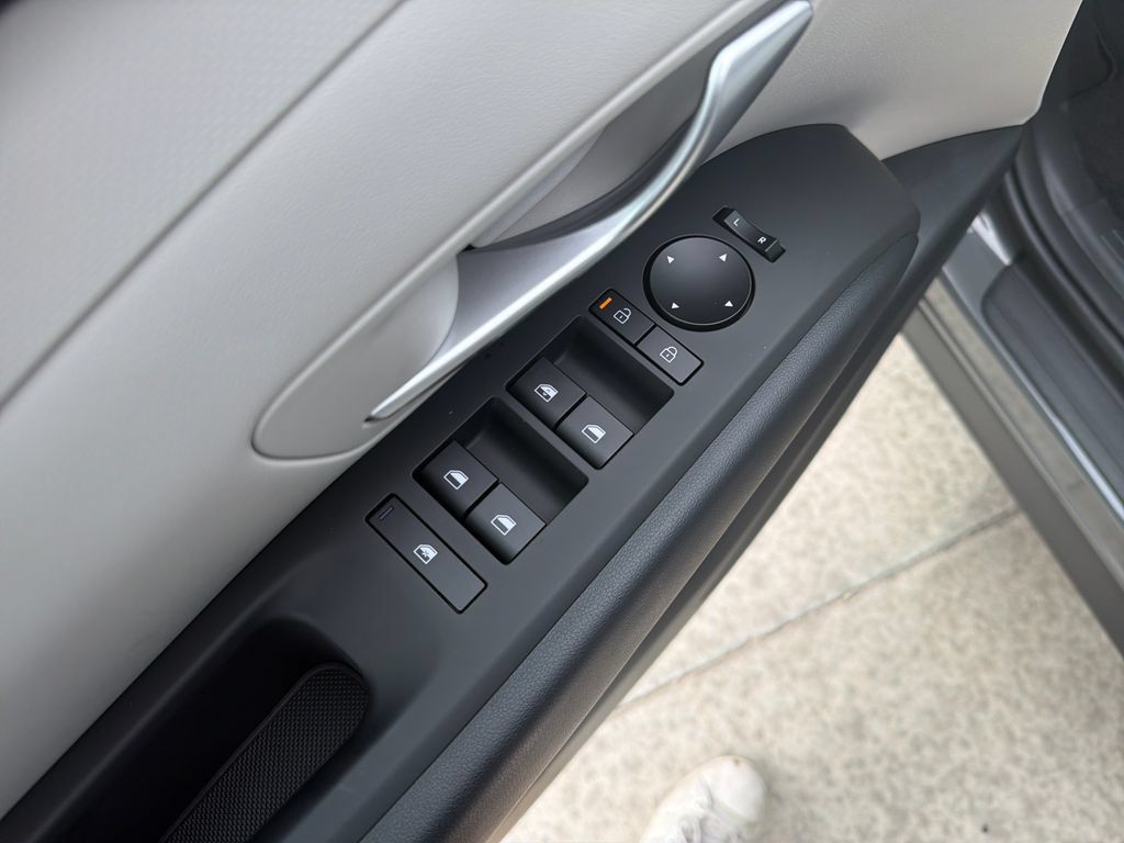 New 2026 Hyundai Tucson SE FWD image 16