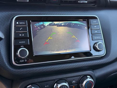 Used 2022 Nissan Kicks S image 21