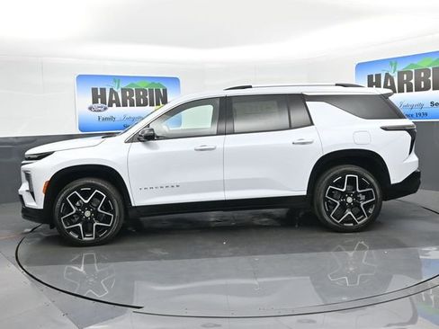 New 2026 Chevrolet Traverse High Country w/ LPO, Floor Liner Package FWD image 2