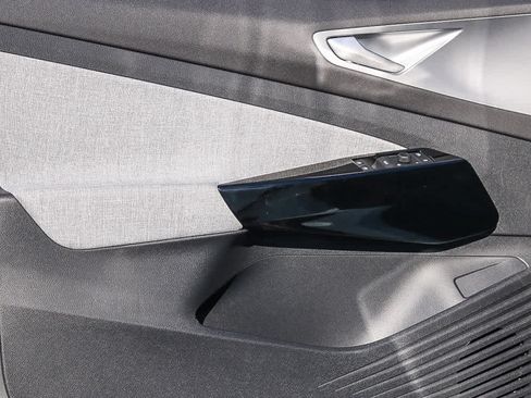 New 2026 Volkswagen ID.4 Pro RWD image 23