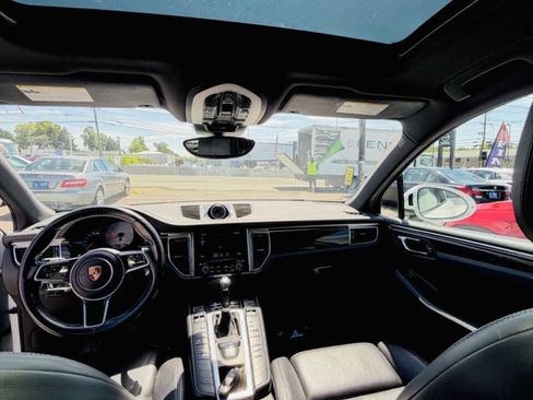 Used 2018 Porsche Macan S w/ Premium Package Plus AWD/4WD image 12