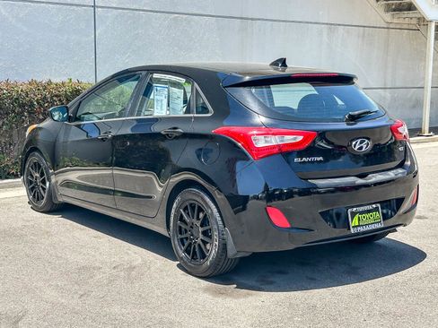 Used 2014 Hyundai Elantra GT w/ Option Group 02 FWD image 8