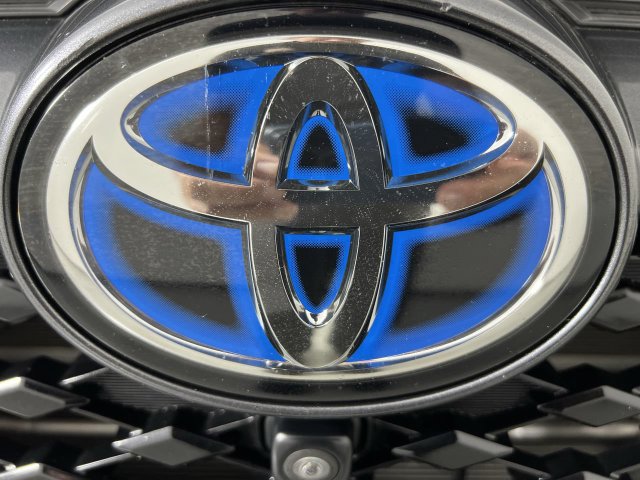 Used 2022 Toyota RAV4 XSE w/ Premium Package AWD/4WD image 32