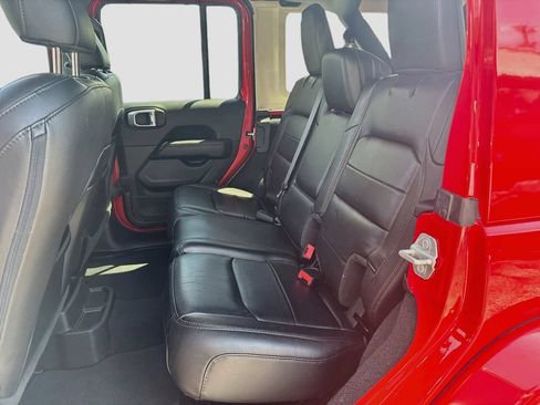 Used 2023 Jeep Wrangler Unlimited Sahara AWD/4WD image 27