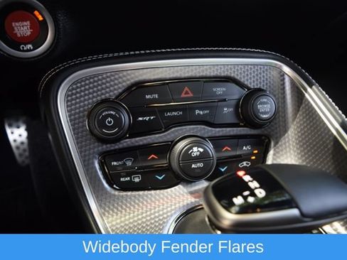 Used 2018 Dodge Challenger SRT Hellcat RWD image 10