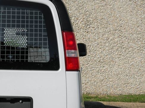 Used 2020 GMC Savana 2500 w/ Driver Convenience Package image 45