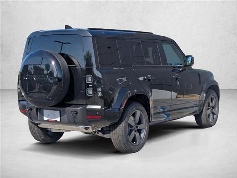 New 2026 Land Rover Defender 110 X-Dynamic SE AWD/4WD image 2