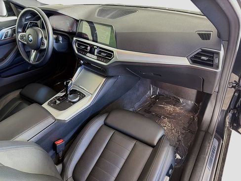 Used 2023 BMW 430i Coupe w/ M Sport Package RWD image 31