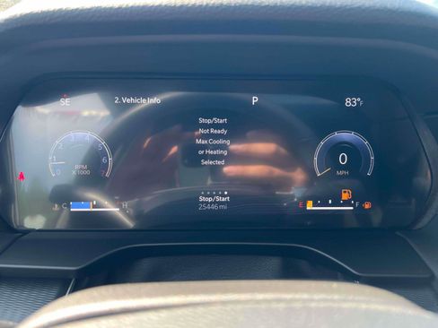 Used 2023 Jeep Grand Cherokee Altitude AWD/4WD image 19