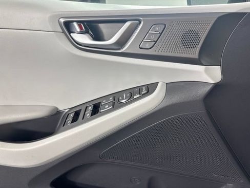Used 2020 Hyundai Ioniq Limited FWD image 16