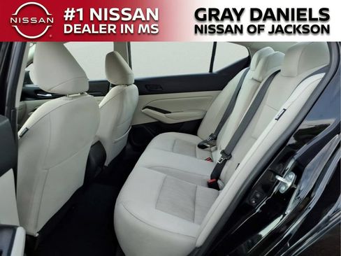 Used 2025 Nissan Altima 2.5 SV FWD image 25