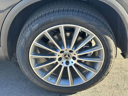 Certified 2021 Mercedes-Benz GLC 300 image 23